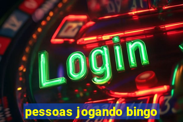 pessoas jogando bingo