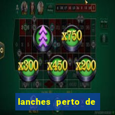 lanches perto de mim open now